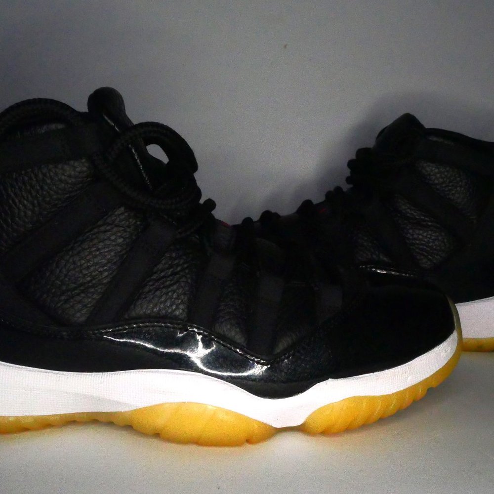 MENS JORDAN 11 72-10